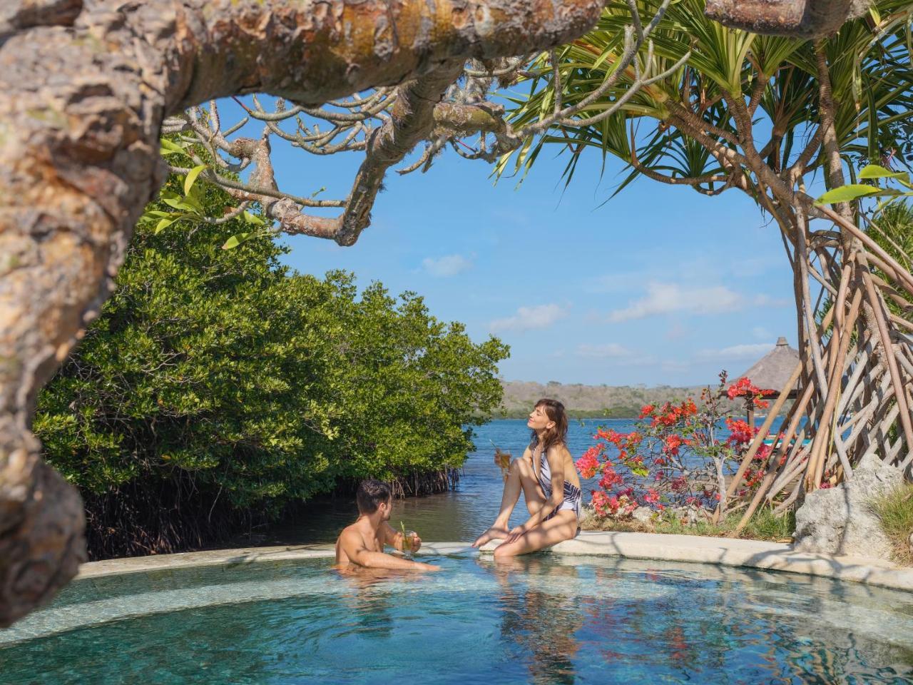 Mimpi Resort Menjangan Banyuwedang Exteriör bild