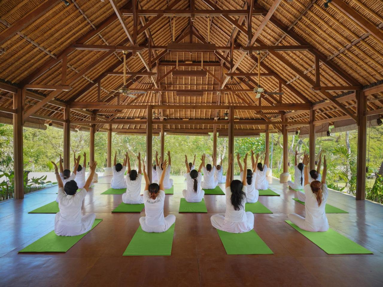 Mimpi Resort Menjangan Banyuwedang Exteriör bild